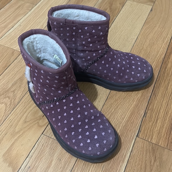 UGG girl size 5 - Picture 2 of 10